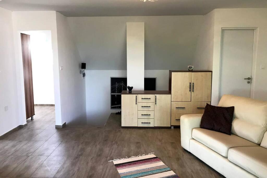 'New' Sunkissed Villa On The Old Hill Balatonalmadi Luaran gambar