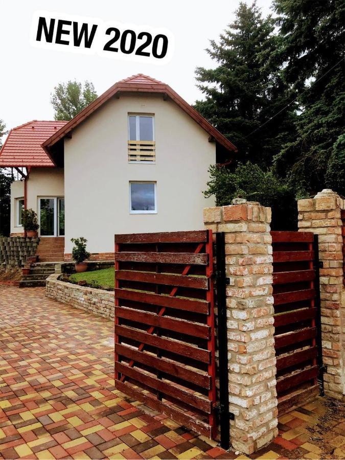 'New' Sunkissed Villa On The Old Hill Balatonalmadi Luaran gambar